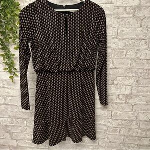 Loft floral print dress women’s size 4P‎ black cinched waist